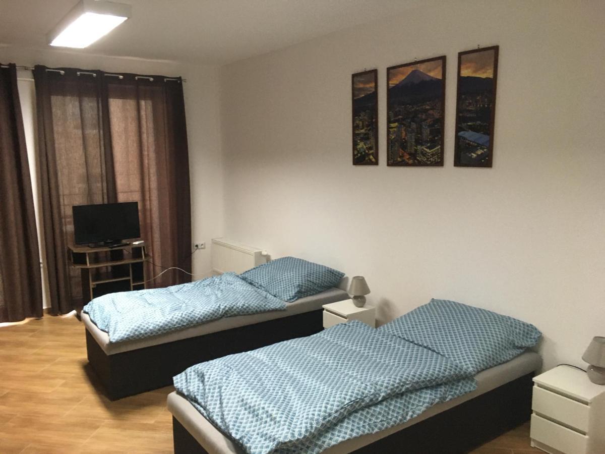 Konde Apartments B Дунавска Стреда Екстериор снимка