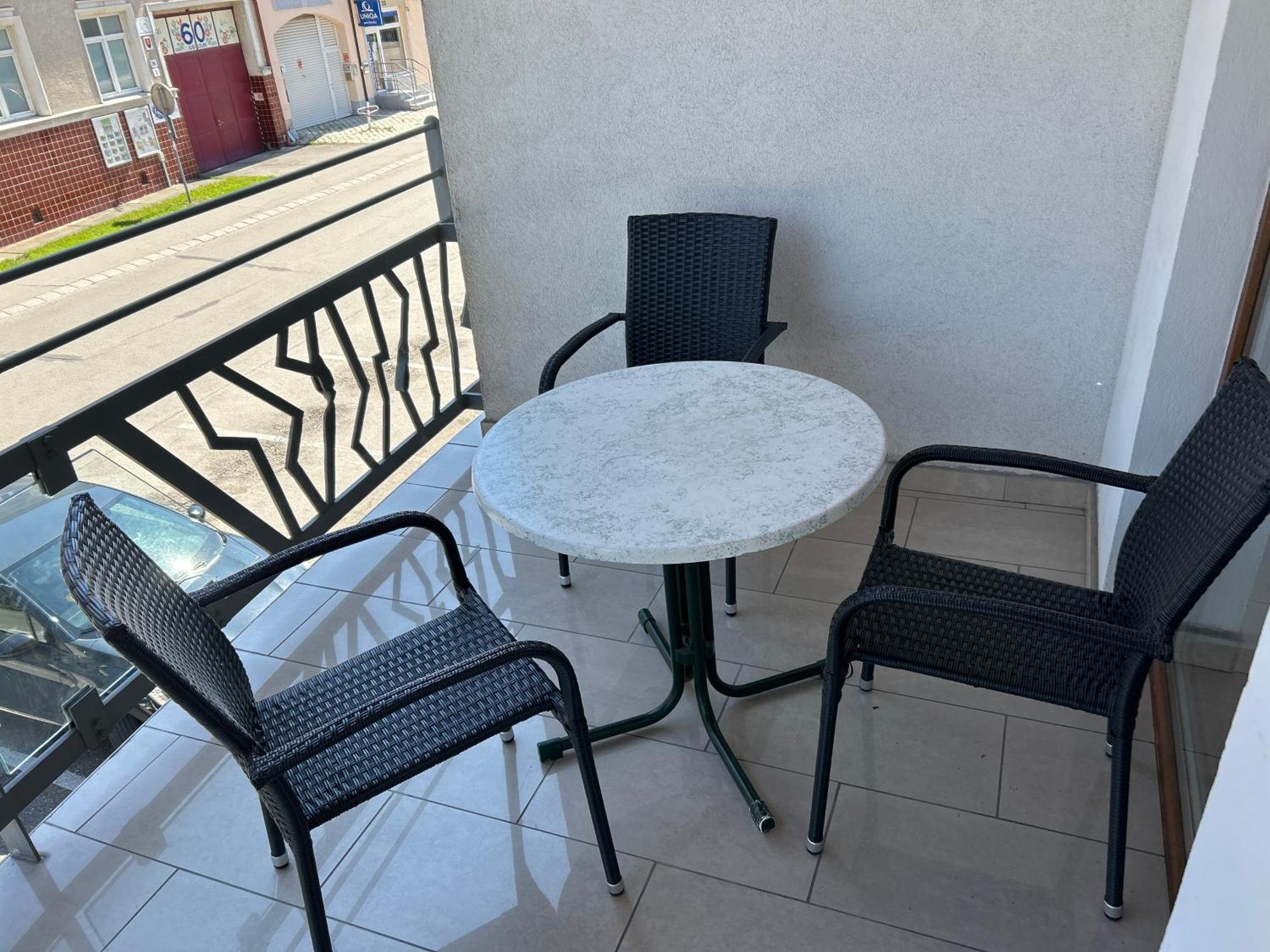 Konde Apartments B Дунавска Стреда Екстериор снимка