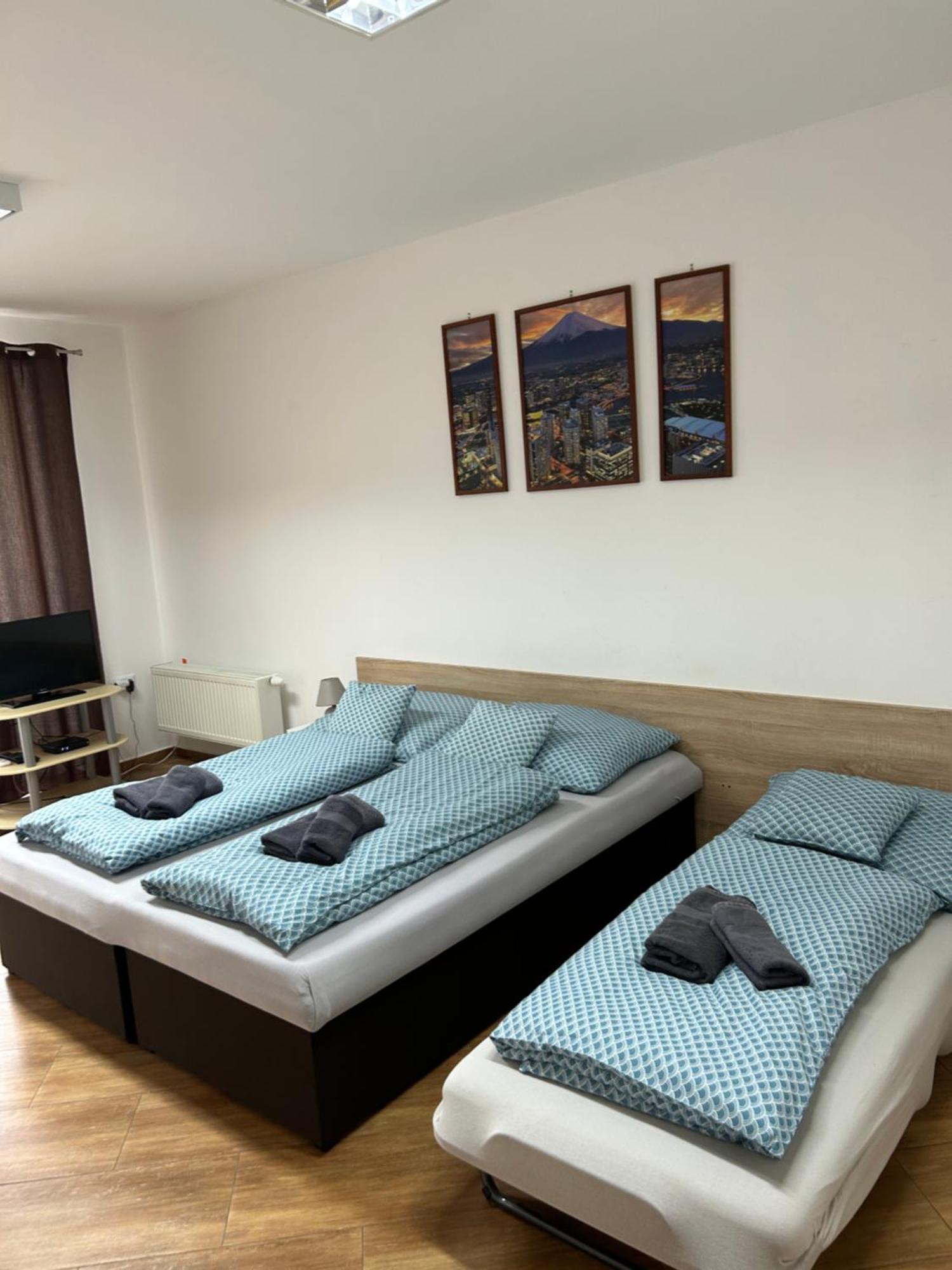 Konde Apartments B Дунавска Стреда Екстериор снимка