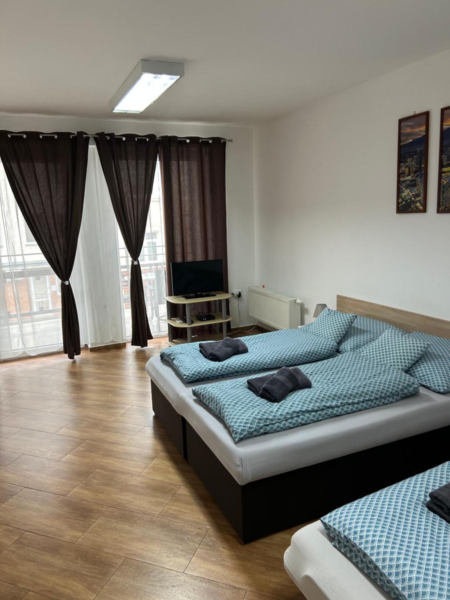 Konde Apartments B Дунавска Стреда Екстериор снимка